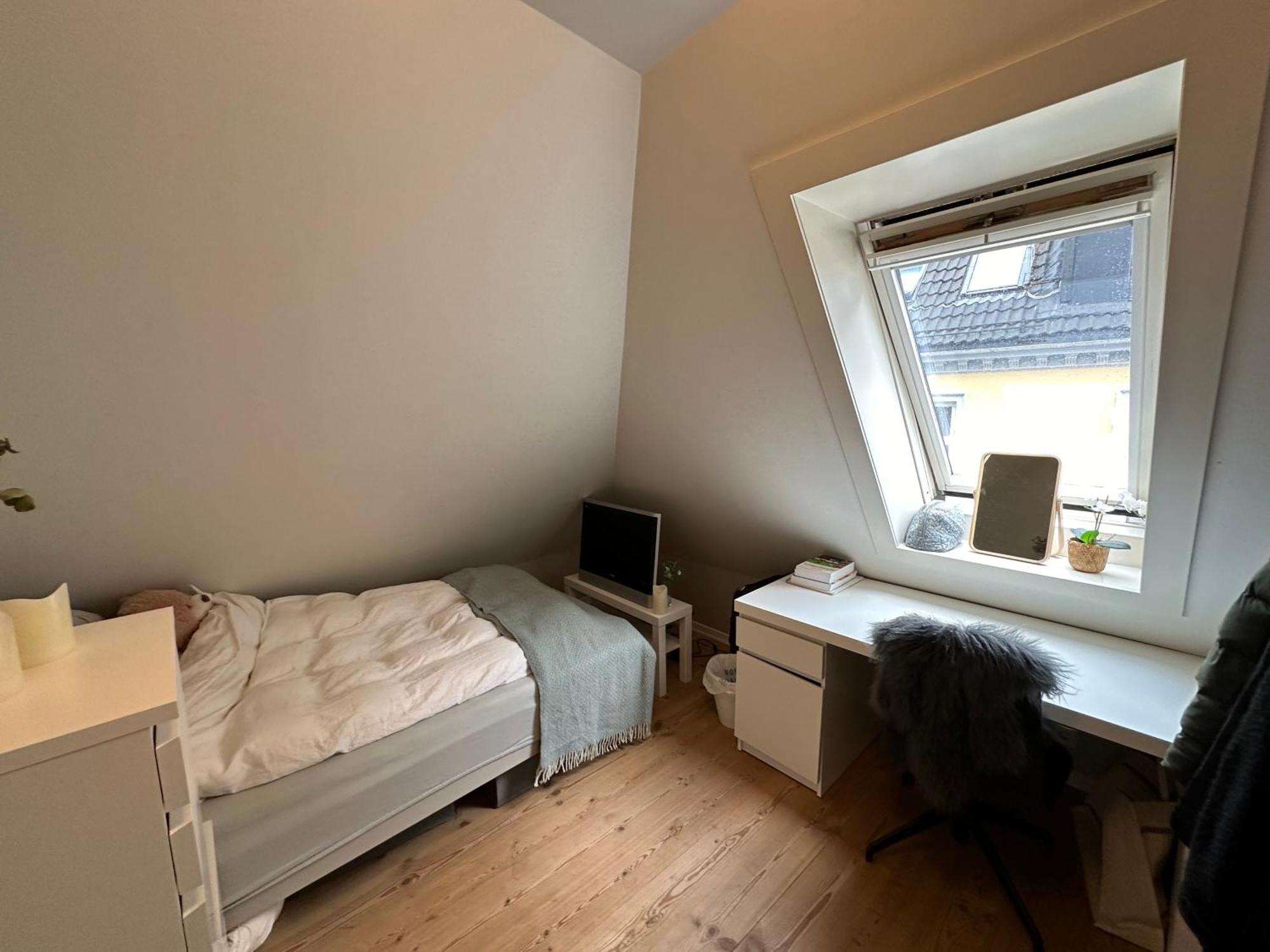 Appartamento Sjarmerende Bolig Like Ved Togstasjonen Bergen Esterno foto