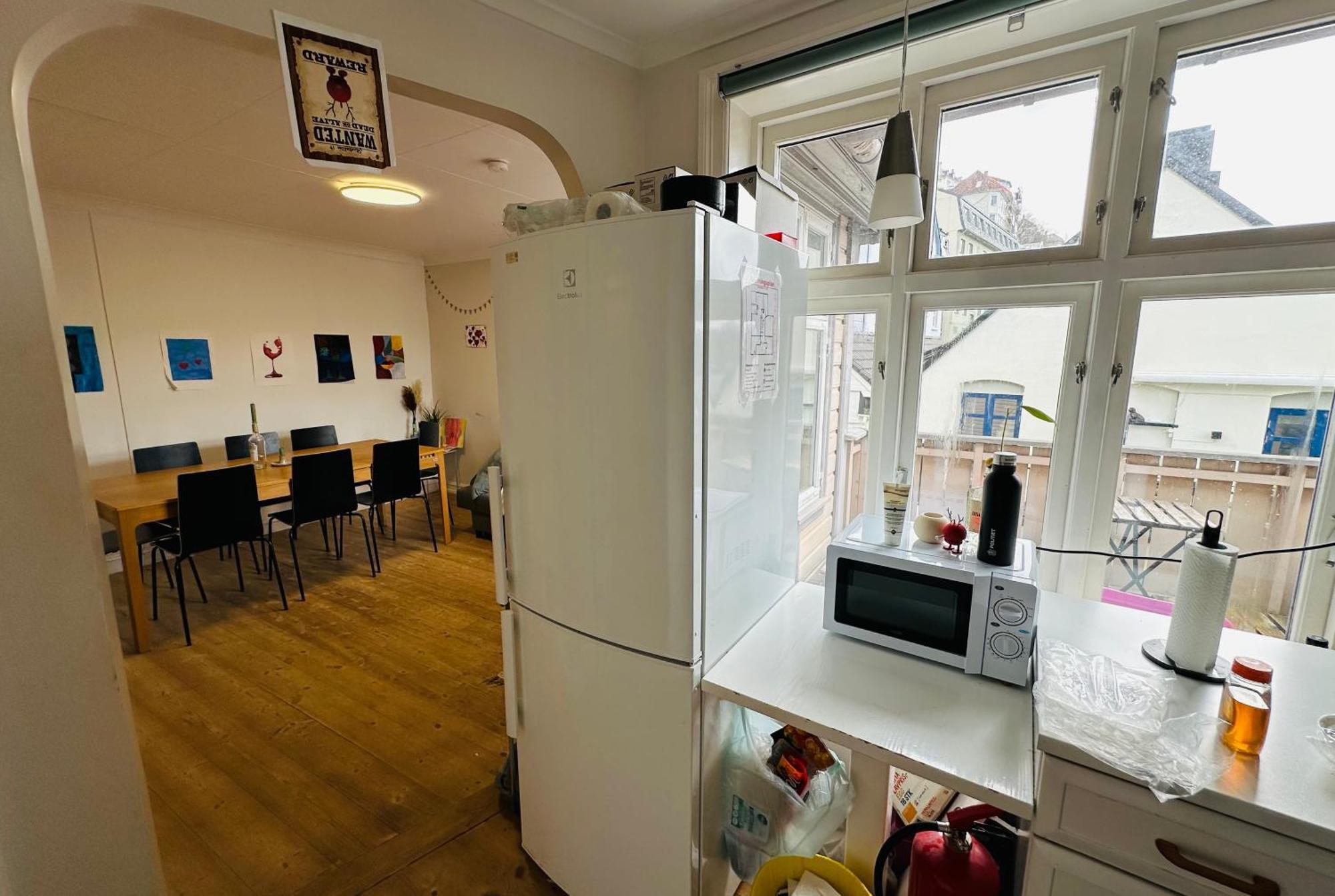 Appartamento Sjarmerende Bolig Like Ved Togstasjonen Bergen Esterno foto