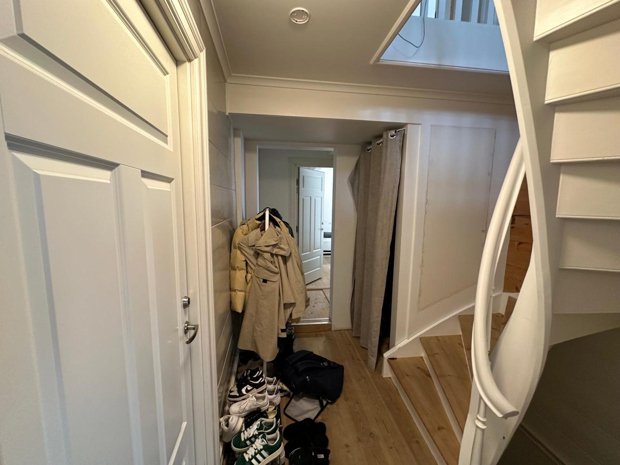 Appartamento Sjarmerende Bolig Like Ved Togstasjonen Bergen Esterno foto
