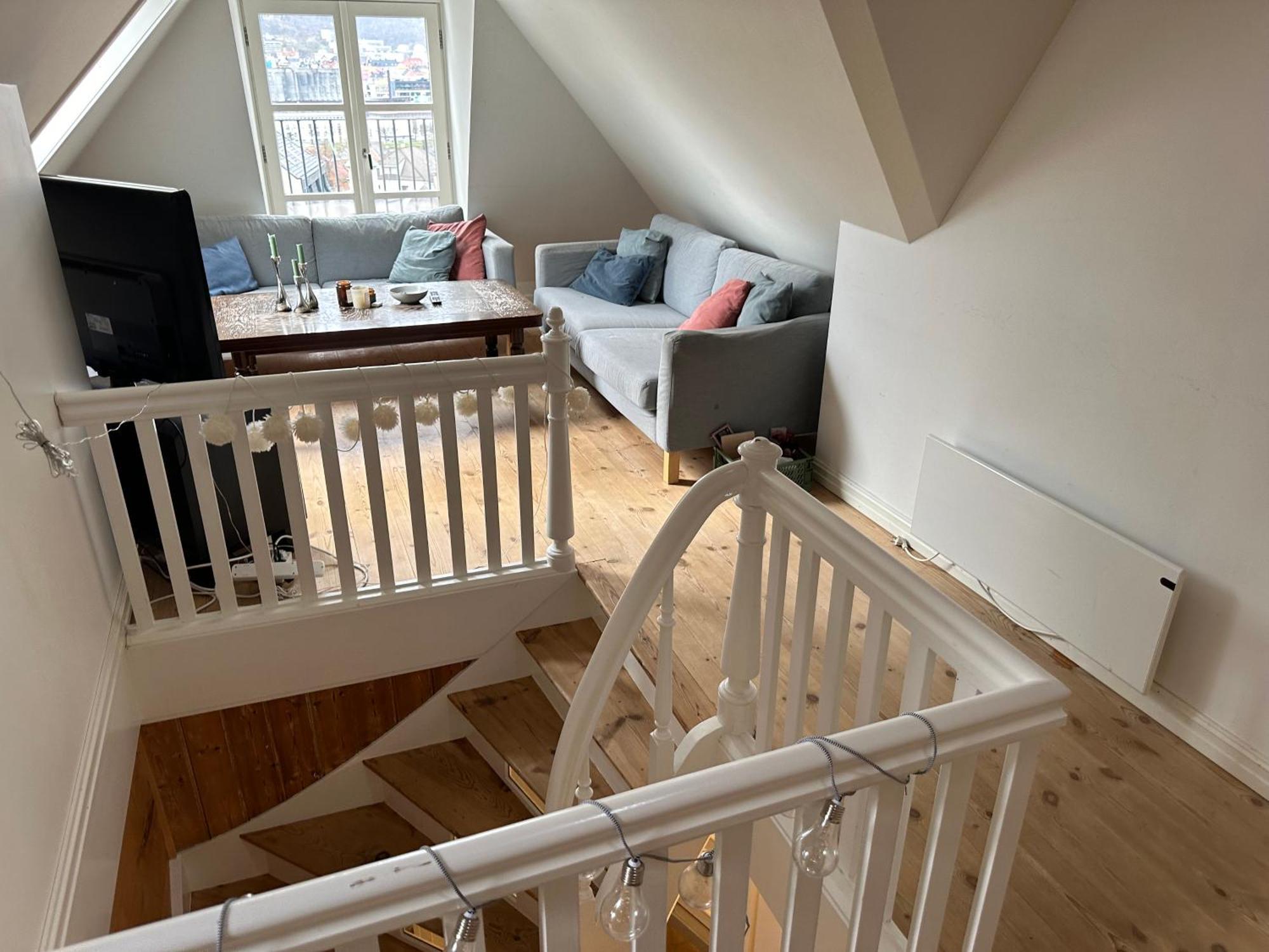 Appartamento Sjarmerende Bolig Like Ved Togstasjonen Bergen Esterno foto
