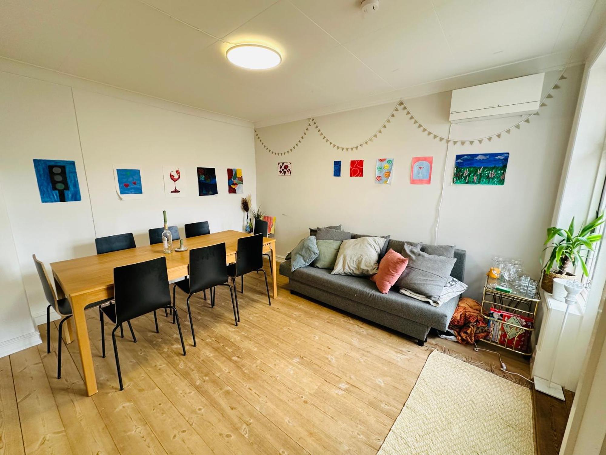 Appartamento Sjarmerende Bolig Like Ved Togstasjonen Bergen Esterno foto